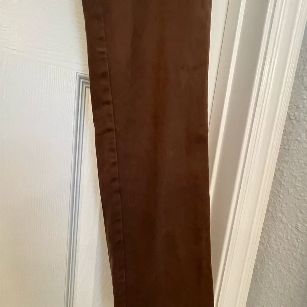 Old Navy 30 x 32 mens brown pants - Picture 12 of 13